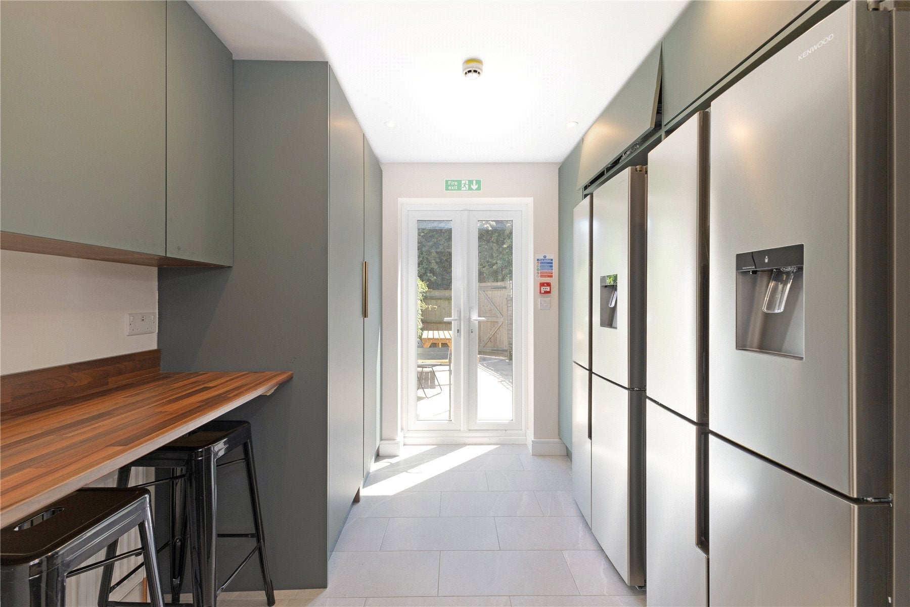 Room Valetta Road in Greater London