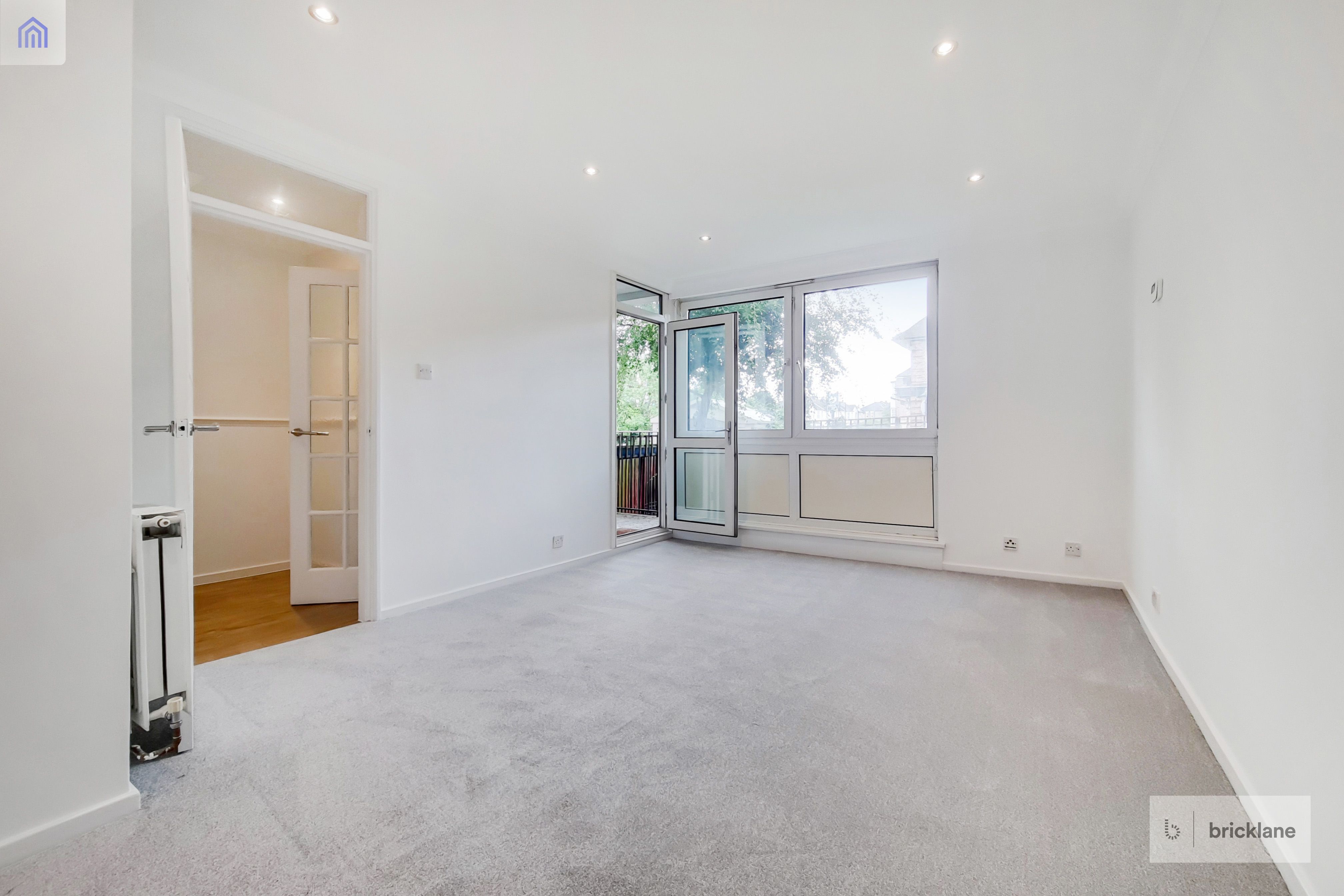 House Polecroft Lane in Greater London