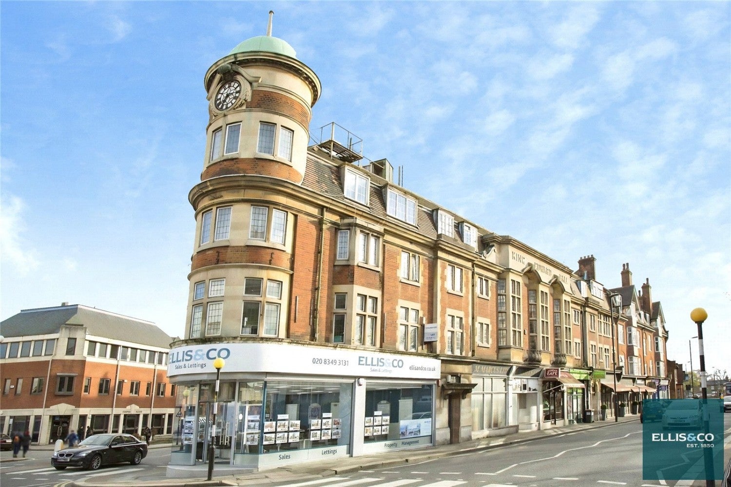 Flat Regent's Park Road in Greater London