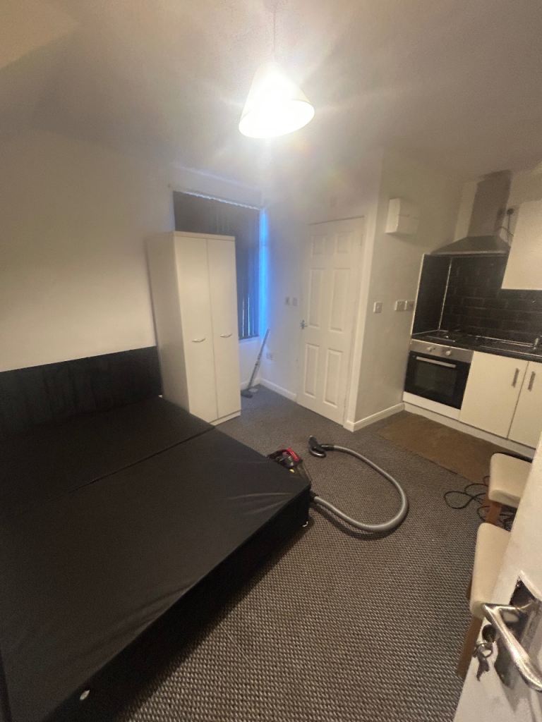 Flat Swan Lane in Coventry
