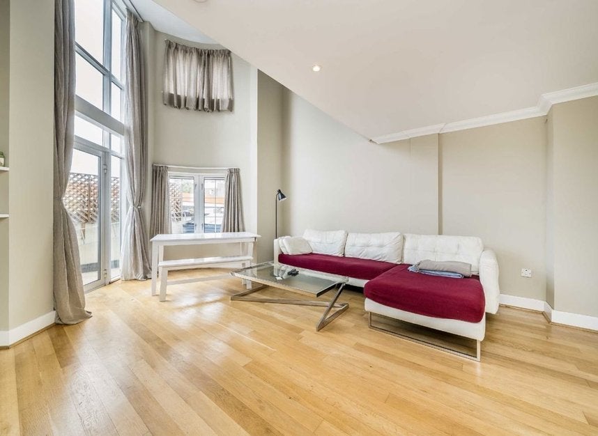 Flat Gunter Grove in Greater London