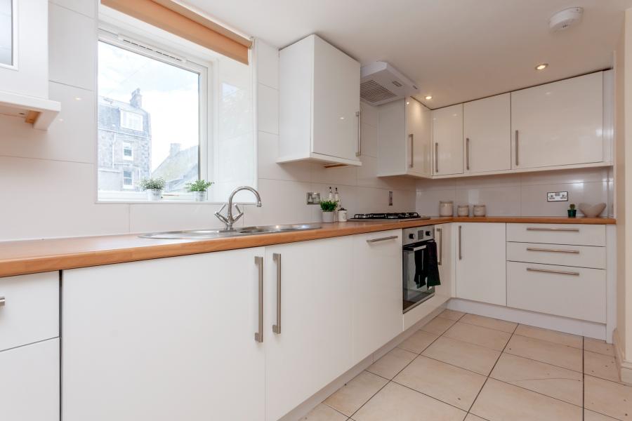 Flat Holburn Street in Aberdeen City