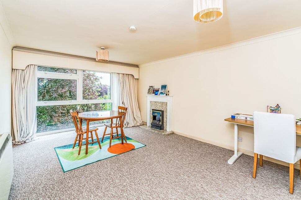 Flat Winn Road in Southampton