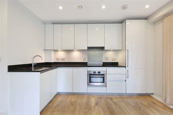 Flat Dowding Drive in Greater London