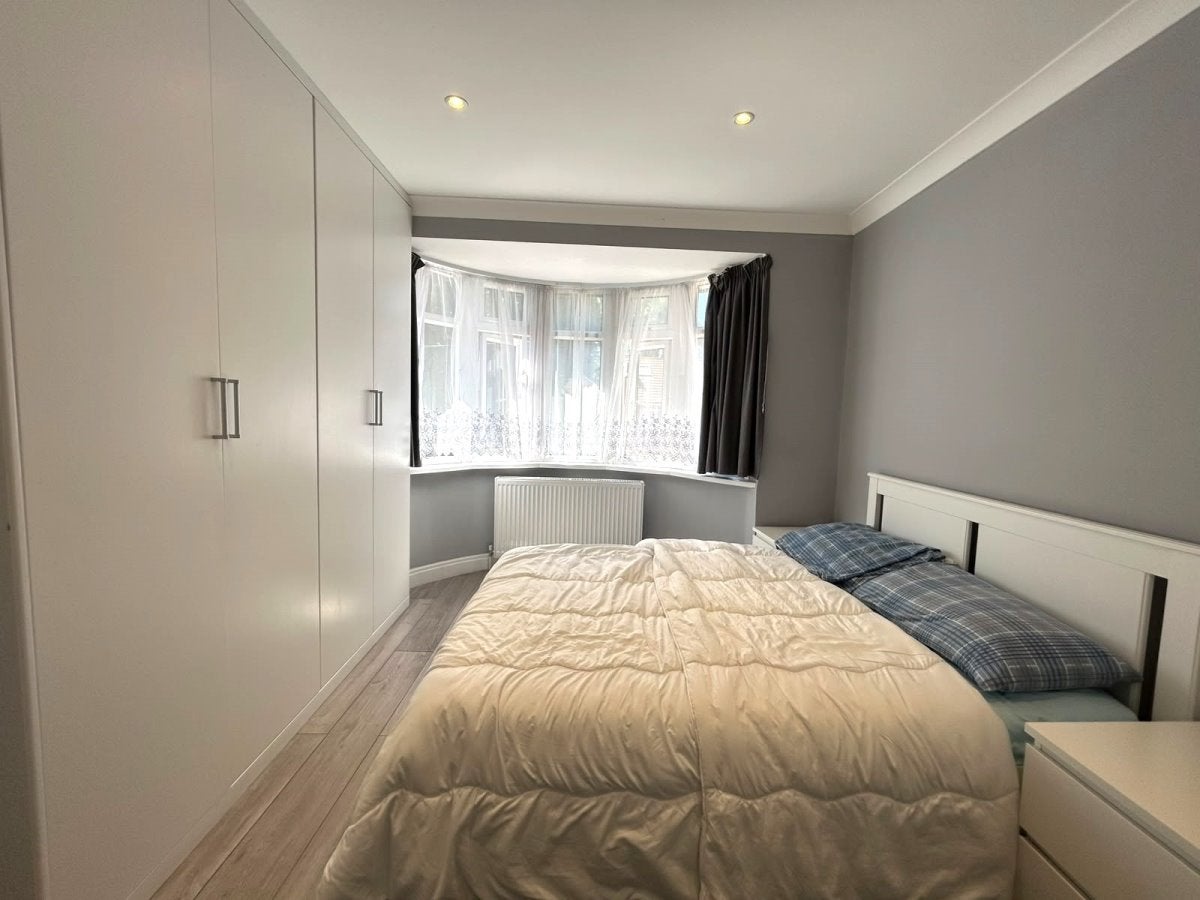 Flat Currey Road in London