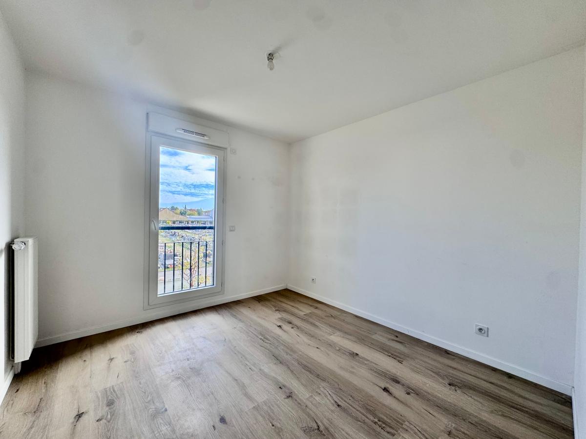 Flat Rue de Bapaume in Houilles