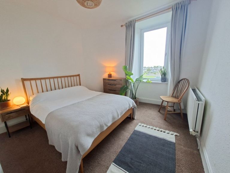 Flat Granton Road in City of Edinburgh