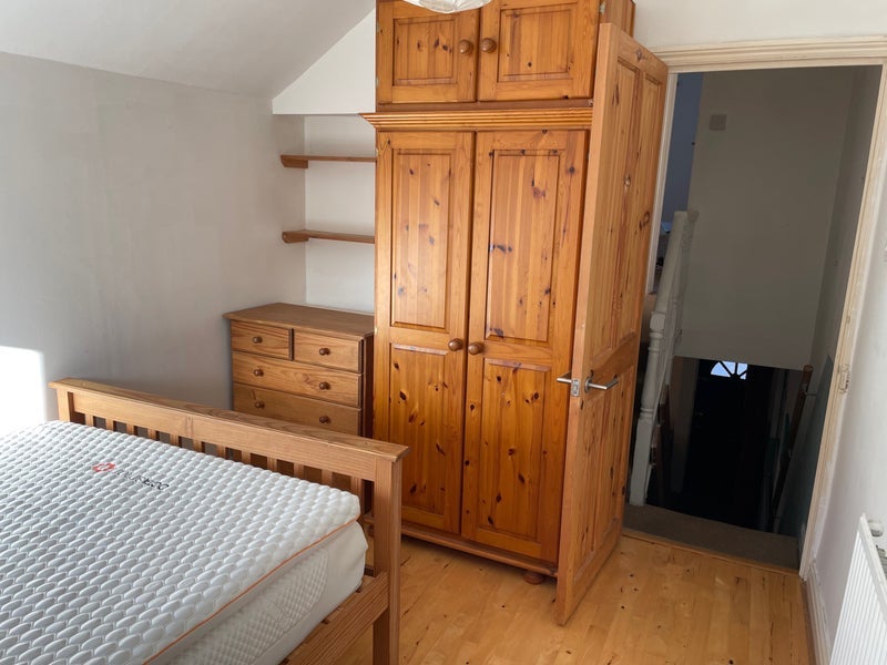 Room Trevethick Street in Cardiff