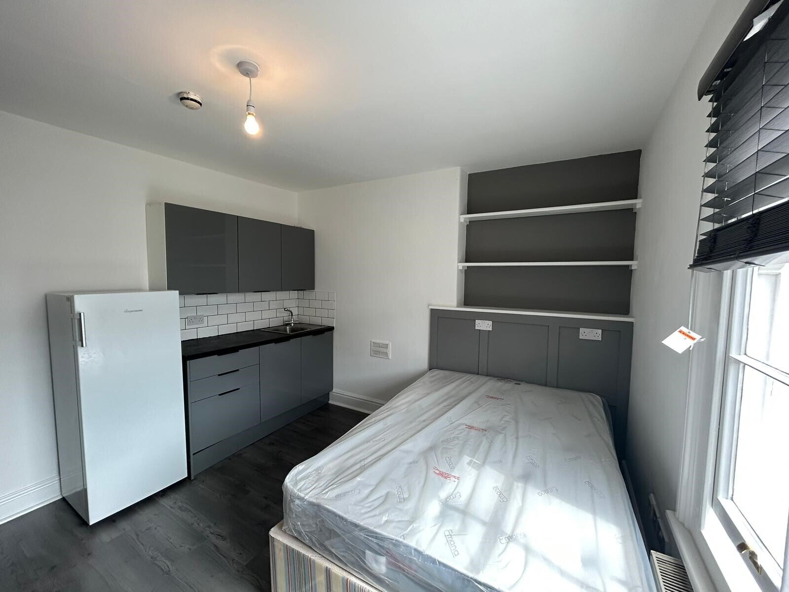 Room Warwick Street in Royal Leamington Spa