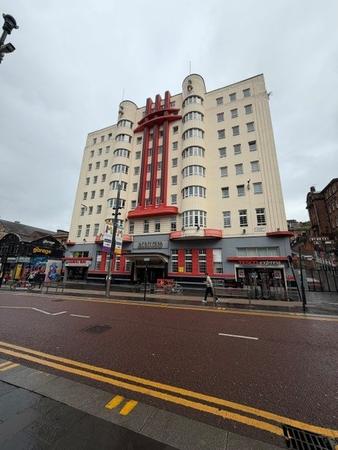 Flat Sauchiehall Street in Glasgow