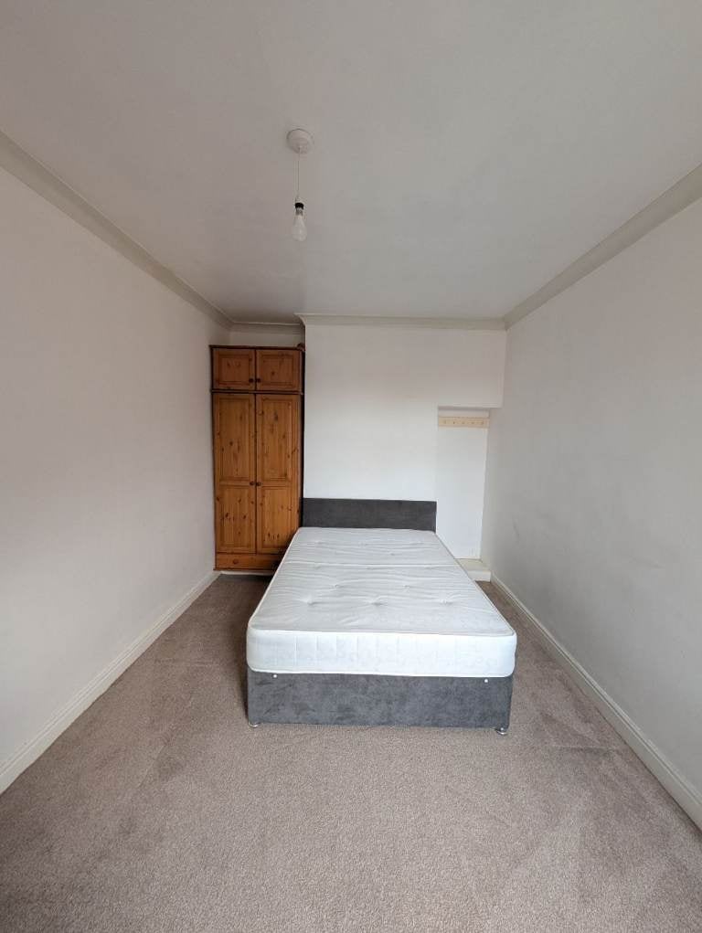 Flat Scarll Road in Doncaster