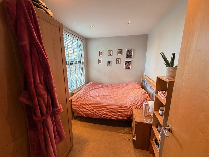 Room Fernlea Road in Greater London
