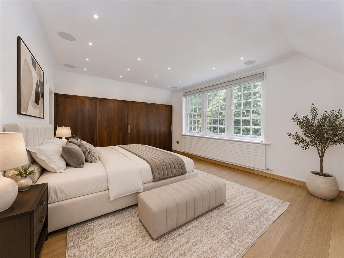Flat Bracknell Gardens in Greater London