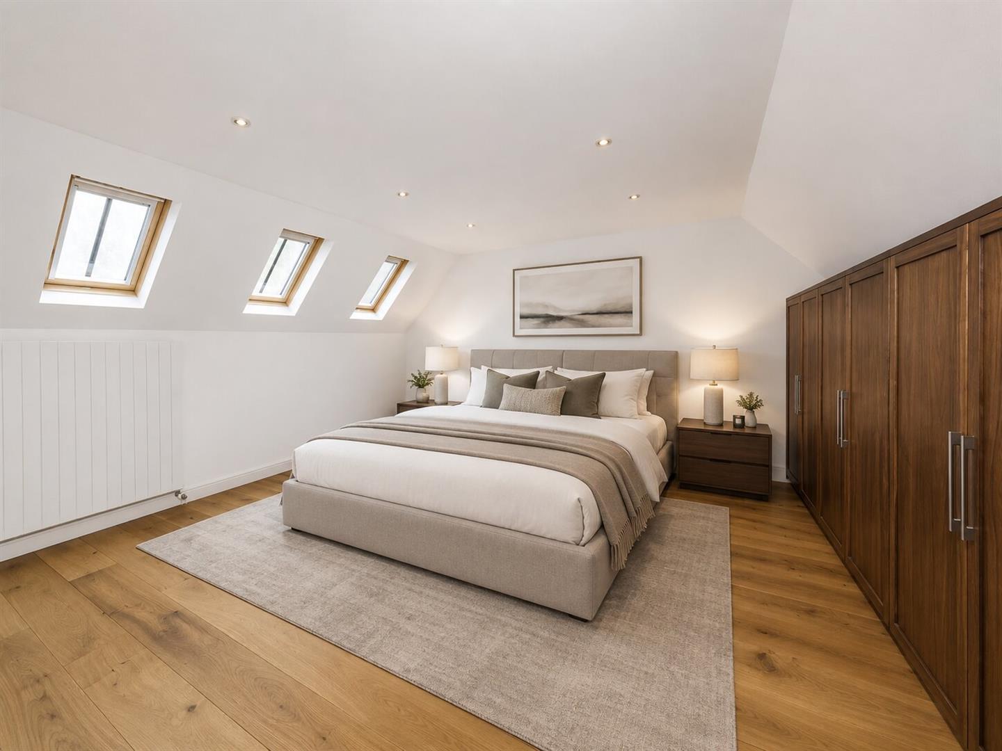 Flat Bracknell Gardens in Greater London