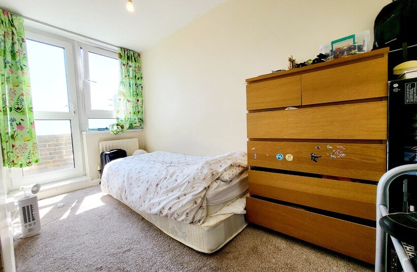 Flat Bidbury Close in Greater London