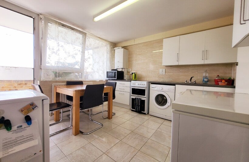 Flat Bidbury Close in Greater London