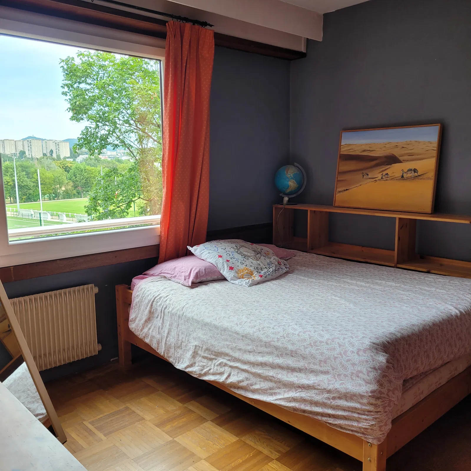 Room Parc de Chalin in Écully