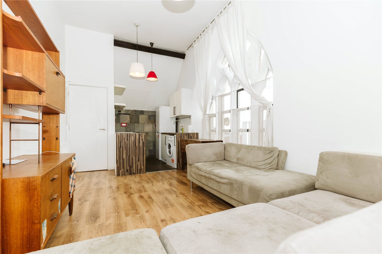 Flat Glebe Road in Bristol