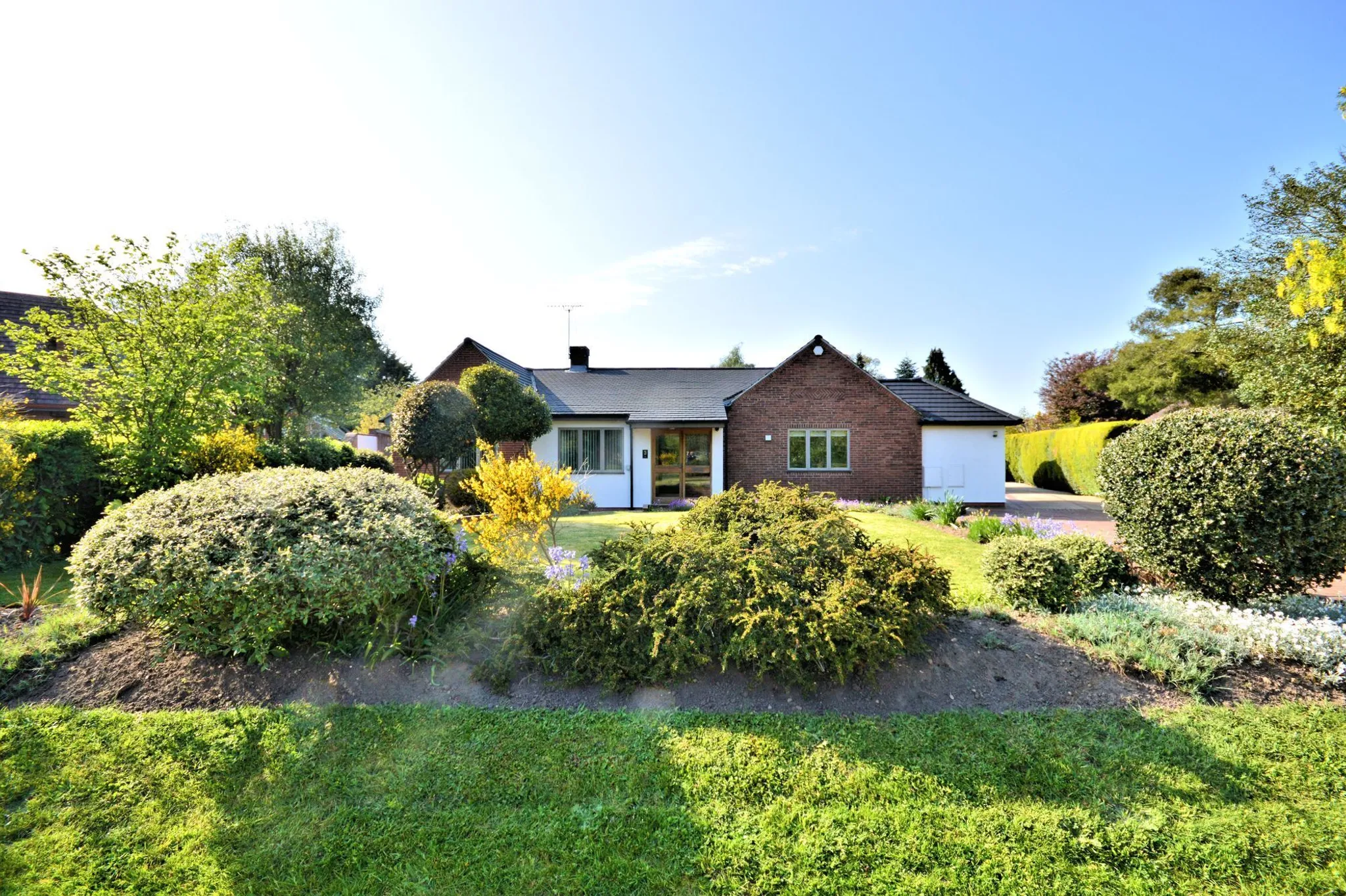 Flat South Walk in Broadland