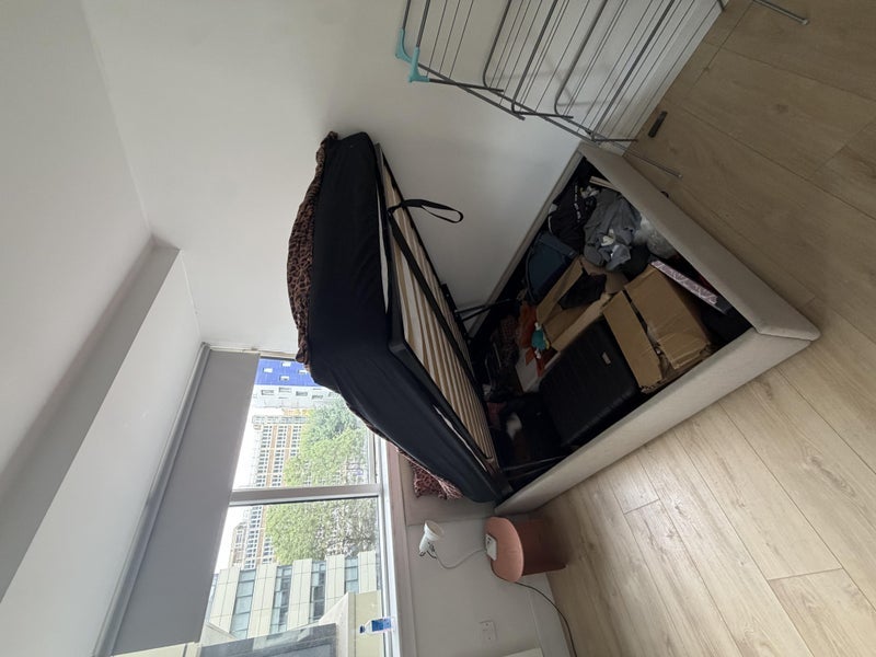 Room Atlantic Crescent in Greater London