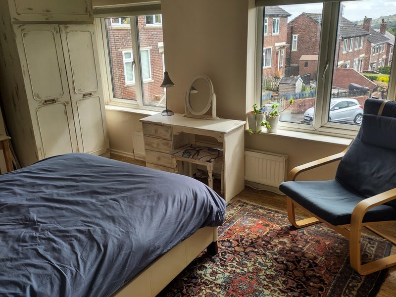 Room Station Road in Tameside