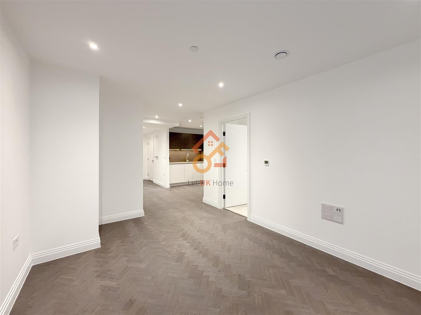 Flat Eden Place in Oxted