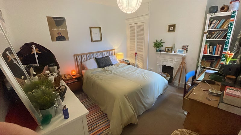 Room Elfindale Road in Greater London