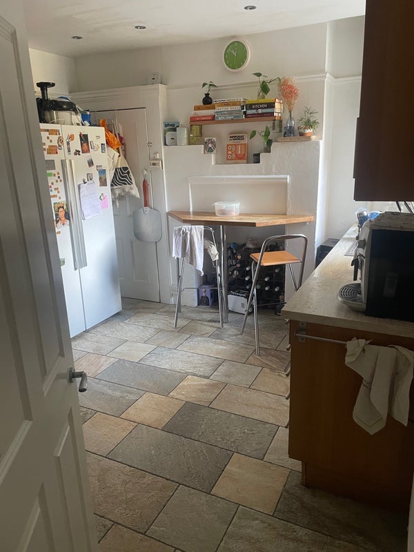 Room Elfindale Road in Greater London