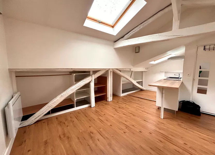 Room Rue Sully in Périgueux
