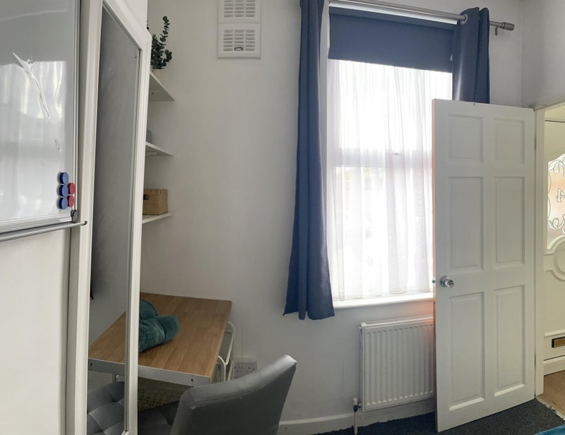 Room David Road in Coventry