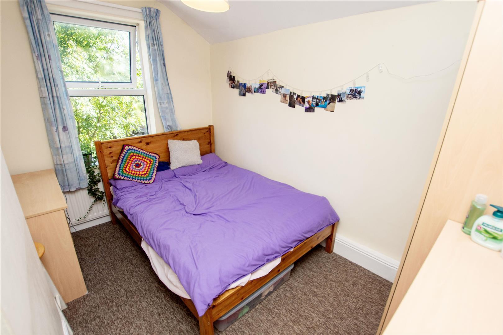 Flat Raddlebarn Road in Birmingham
