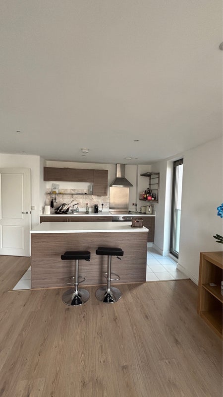 Room Mill Mead Road in Greater London