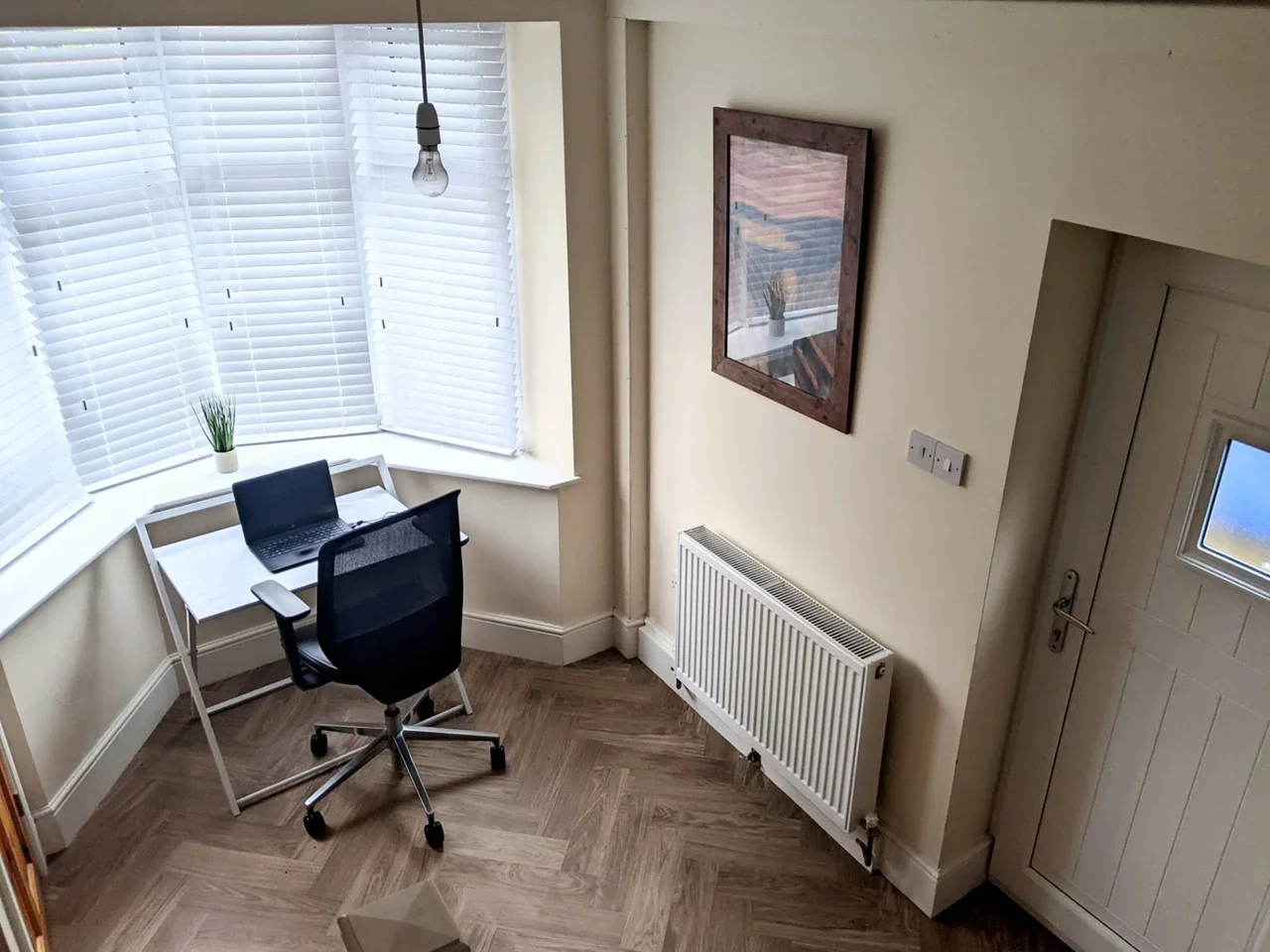 Flat Urmston Lane in Trafford