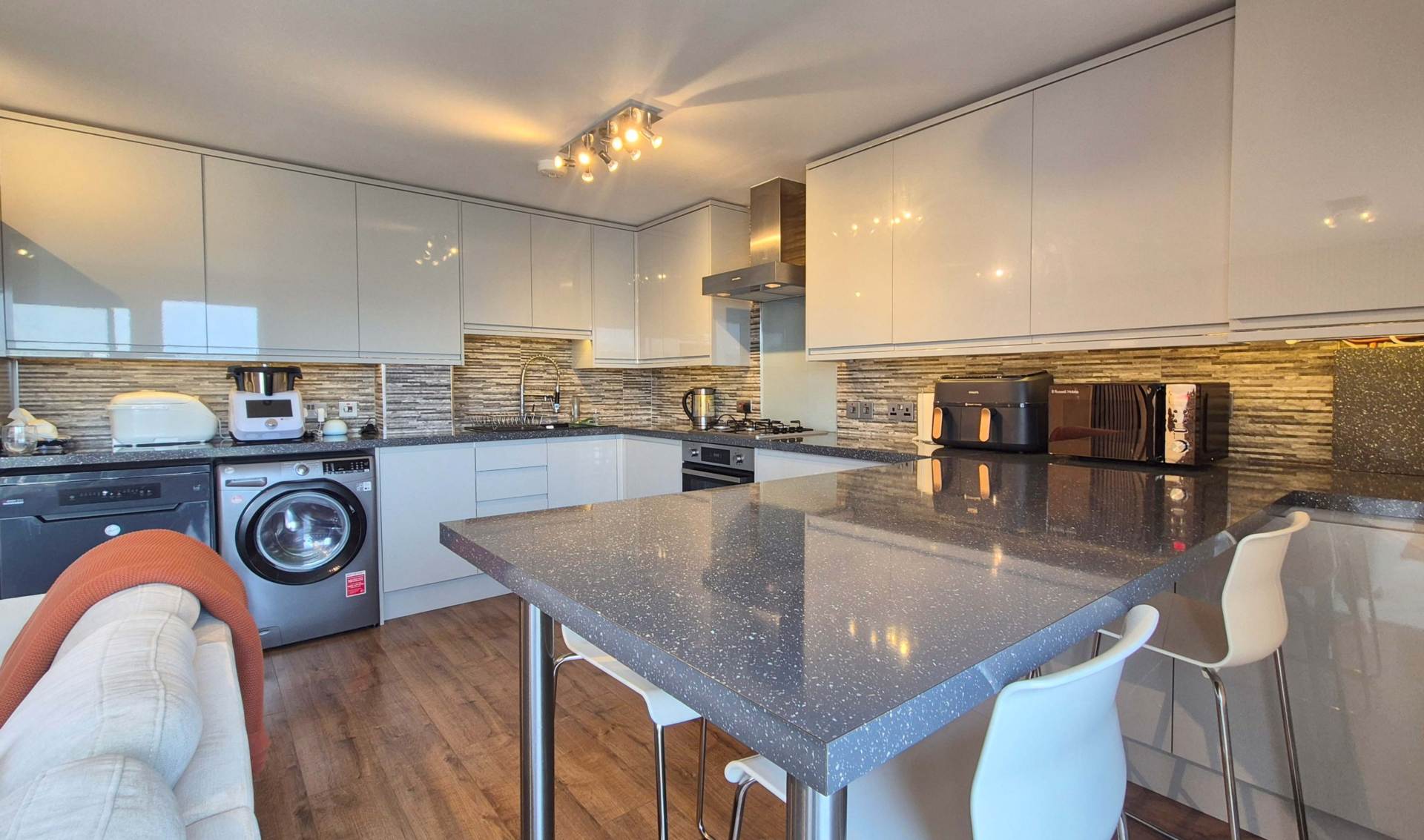 Flat Compair Crescent in Ipswich