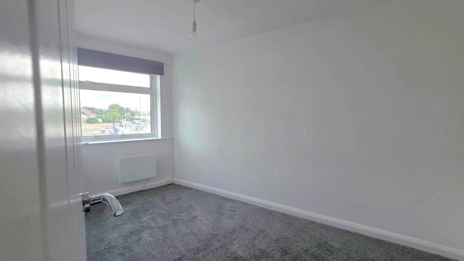 Flat Smallfield Road in Reigate and Banstead