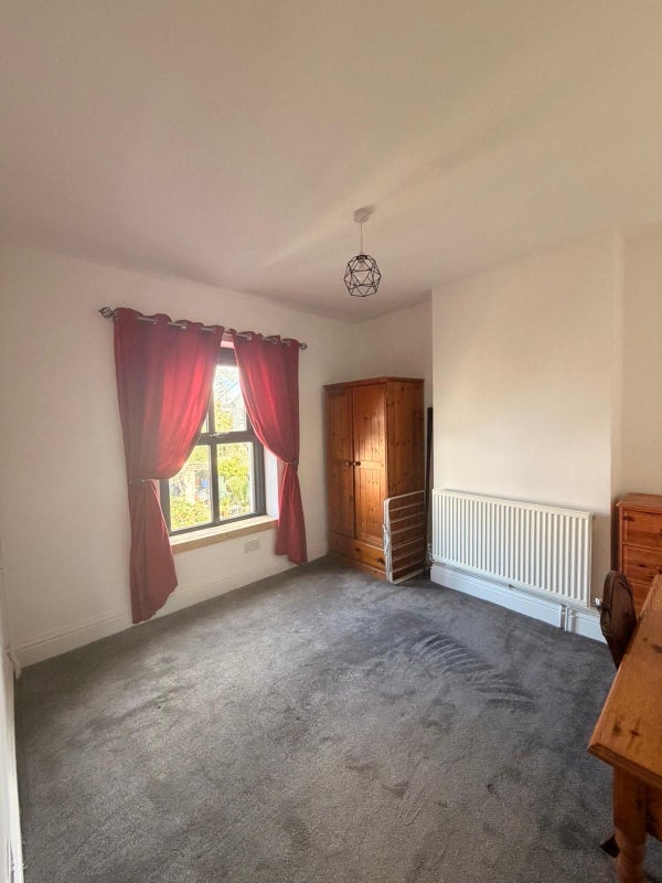 Room Carmarthen Street in Cardiff