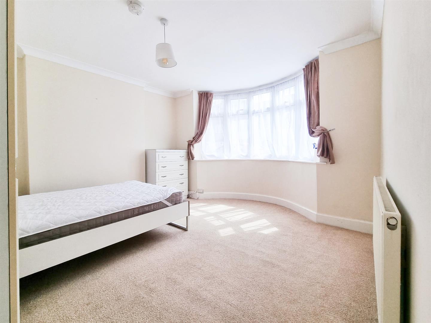 Room Trinity Road in Gillingham