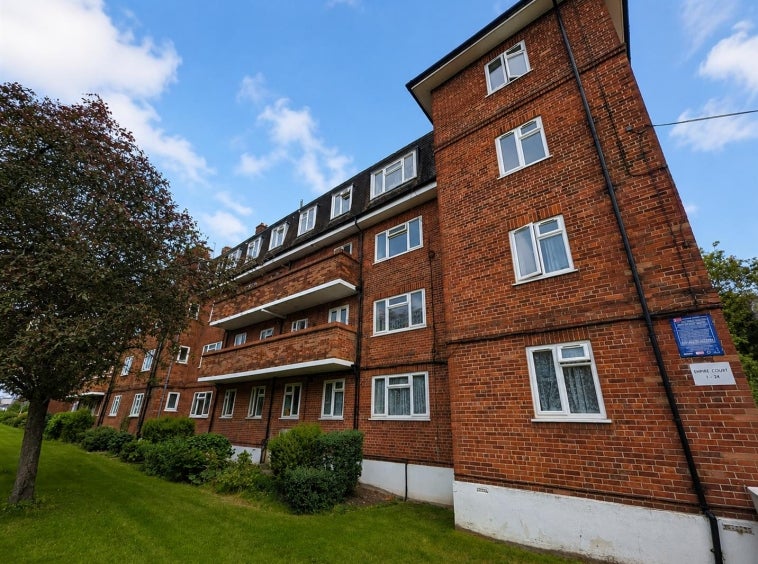 Flat North End Road in Greater London