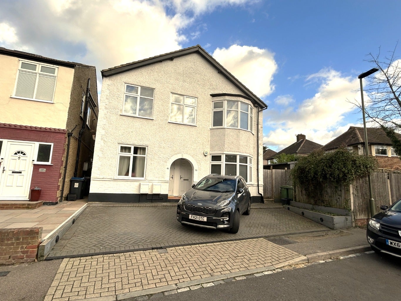 Flat Kent Road in Greater London
