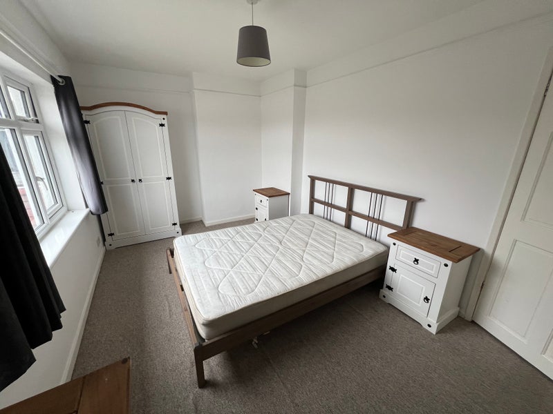 Room Dunmail Road in Bristol