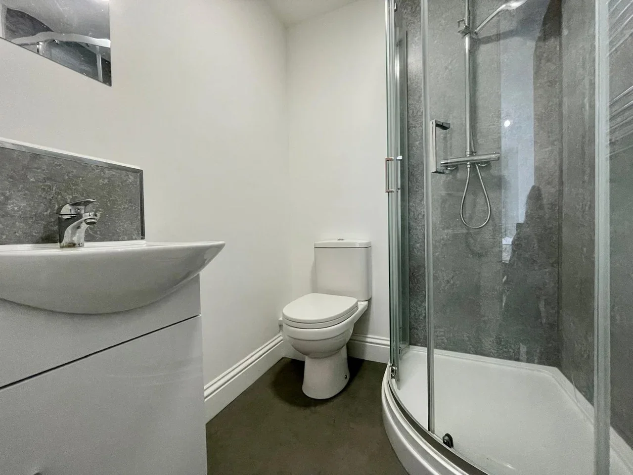 Room Saint James' Court in Derby