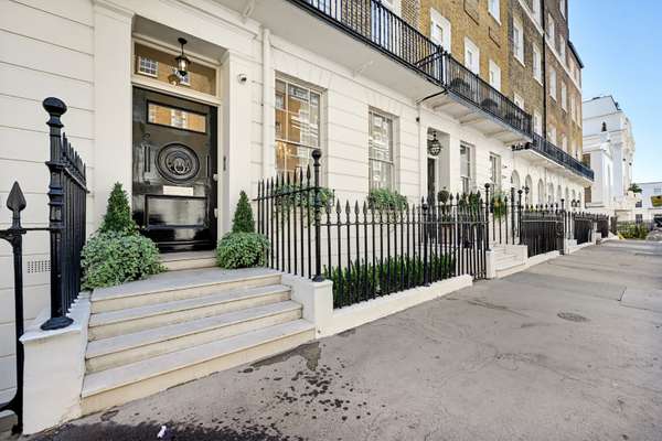 House Chester Street in City of Westminster