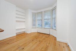 Flat Heath Hurst Road in Greater London