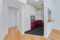 Flat Heath Hurst Road in Greater London
