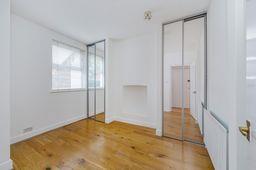Flat Heath Hurst Road in Greater London