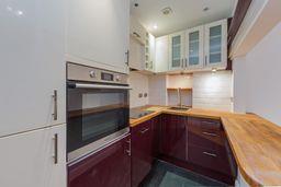 Flat Heath Hurst Road in Greater London