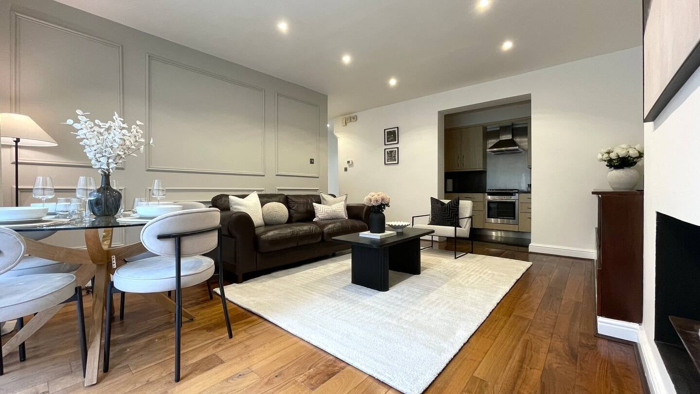 Flat Greville Road in Greater London
