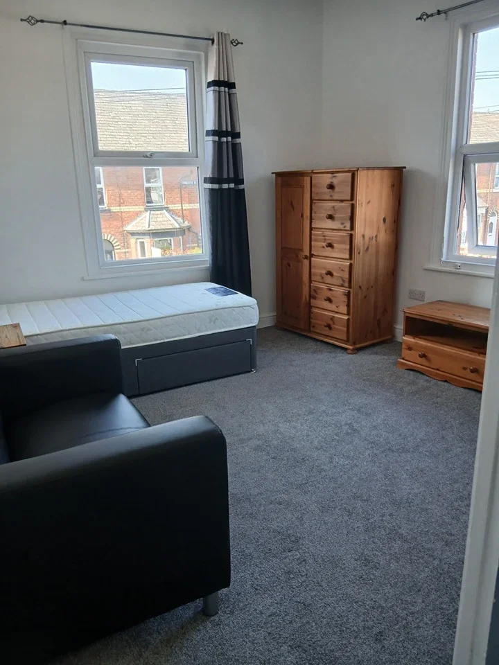 Flat Cunliffe Street in Wrexham
