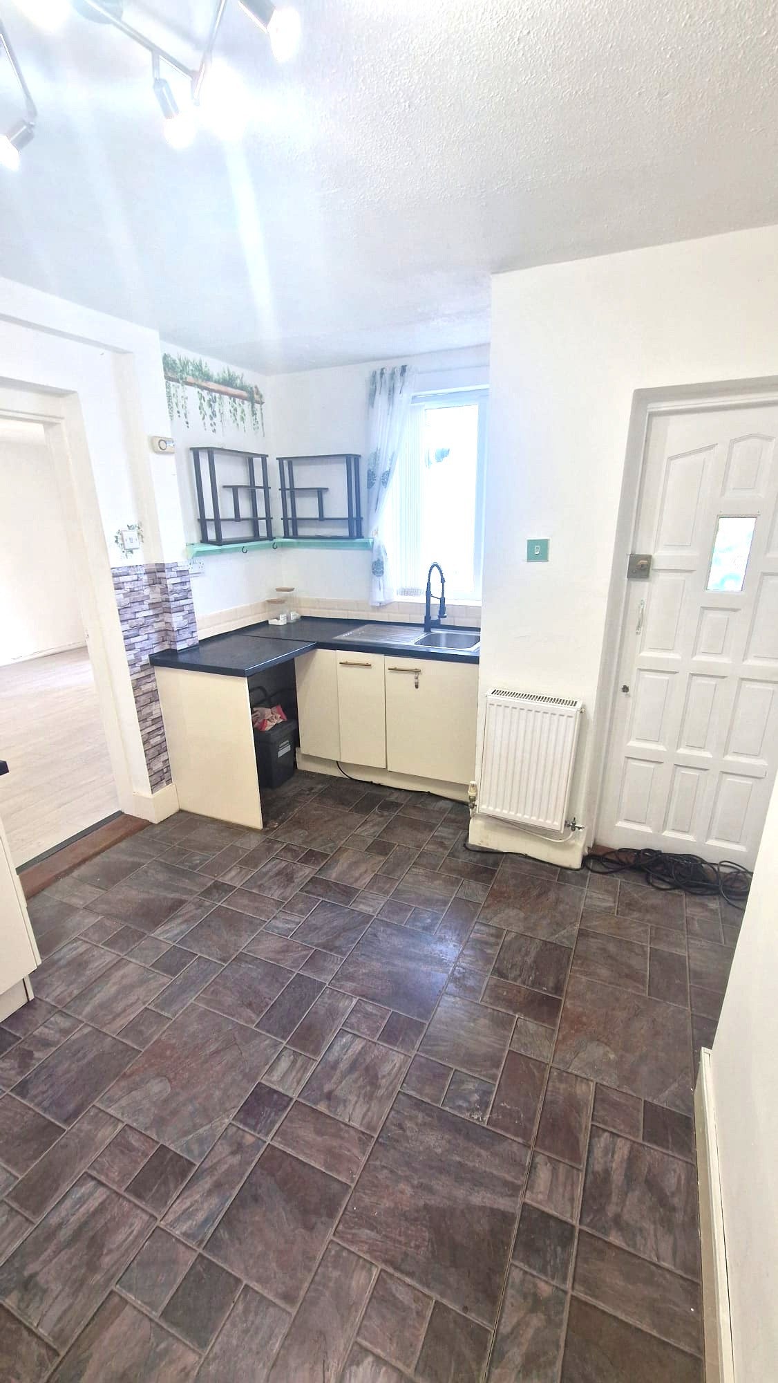 Flat Pensby Road in Thingwall
