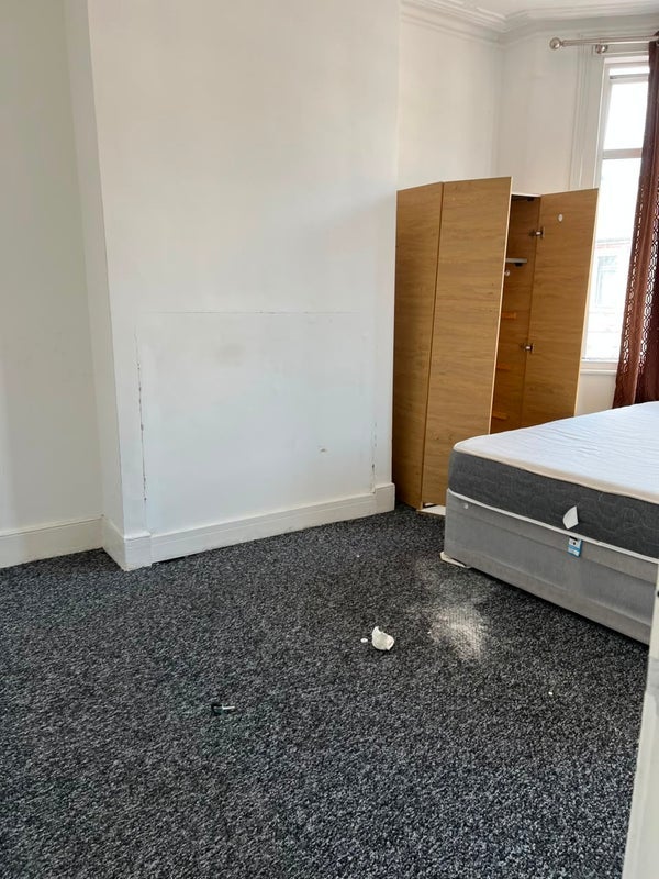 Room Browning Road in Greater London
